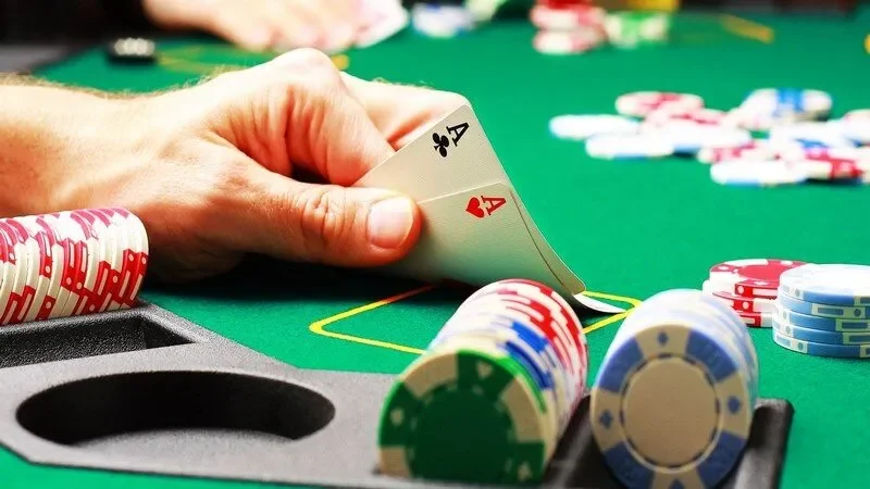 Luật chơi Poker cơ bản